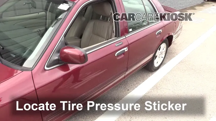 2011 Ford Crown Victoria LX 4.6L V8 FlexFuel Tires & Wheels Check Tire Pressure